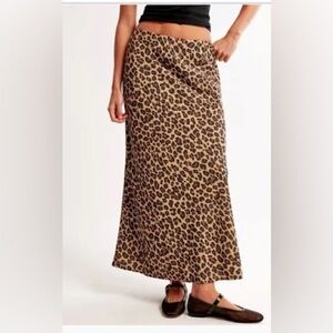 Abercrombie & Fitch Leopard Maxi Skirt